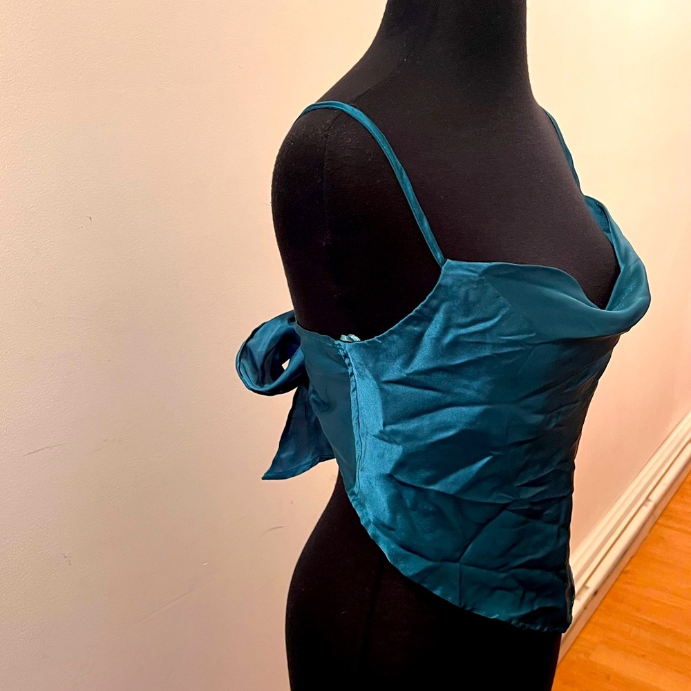 Japna silky tie around blue crop top. Medium.